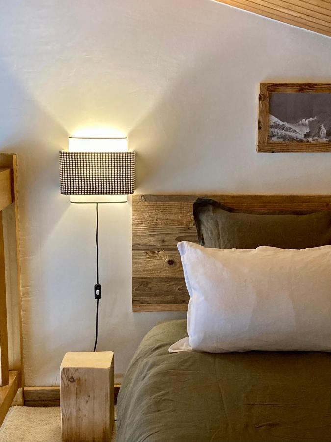 Appartement ensoleillé aux Tines, vue Massif Chamonix Mont Blanc Exterior foto